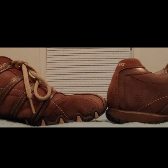 Skechers Suede Saddle Shoes Size 8 - Picture 2 of 7